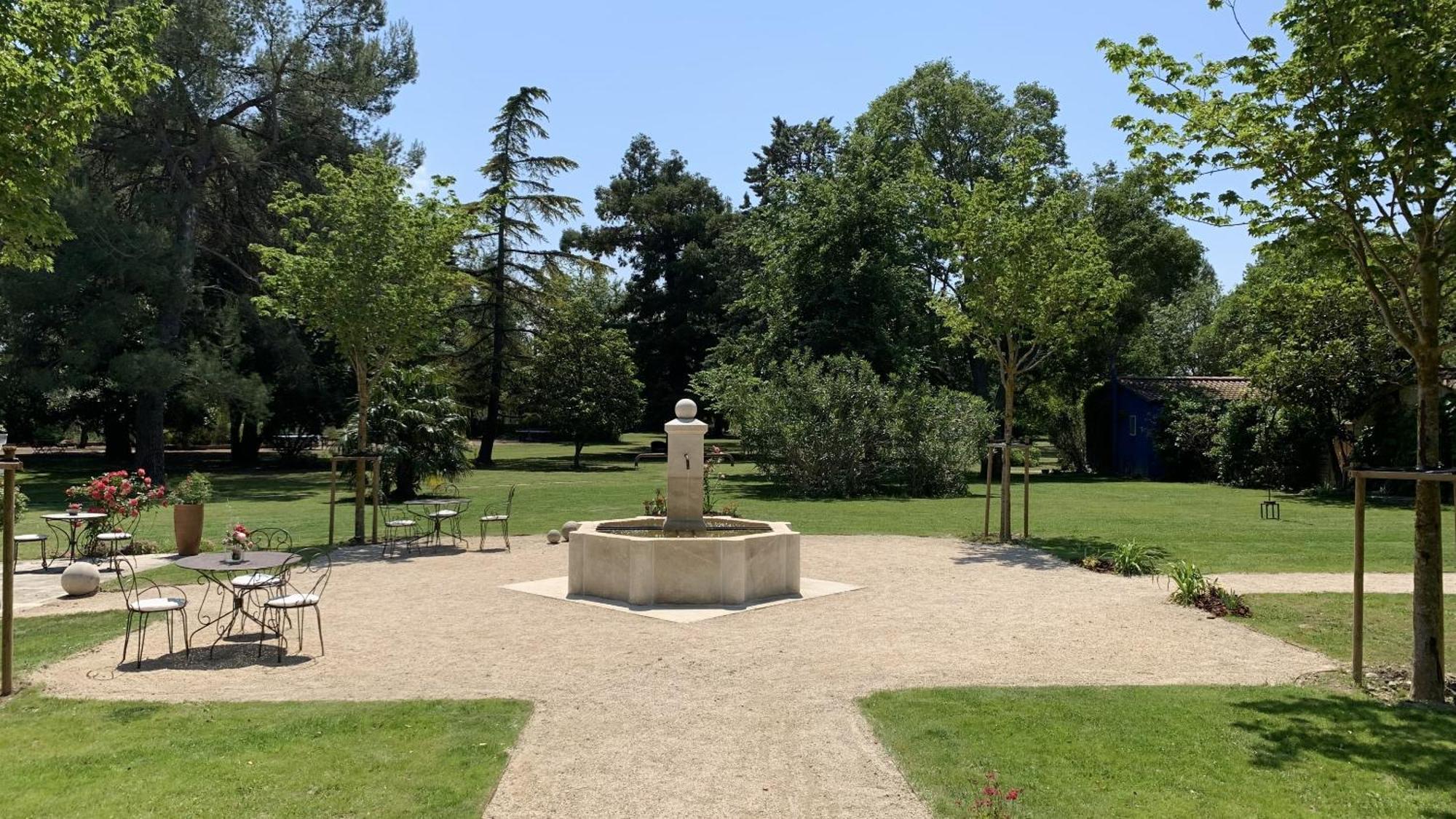 Domaine De Rhodes B&B Avignon Eksteriør bilde